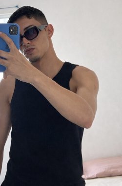 Toom Fênix - Garoto de Programa em Maceió - AL